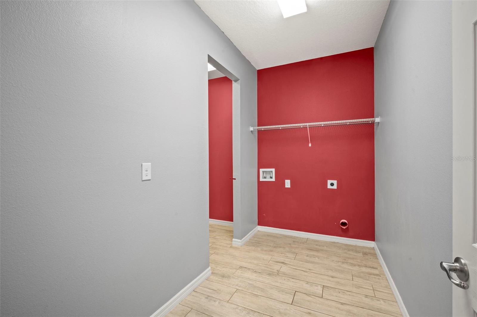 SUMMERVIEW/WOLF CRK RDG PH 2B- - Residential