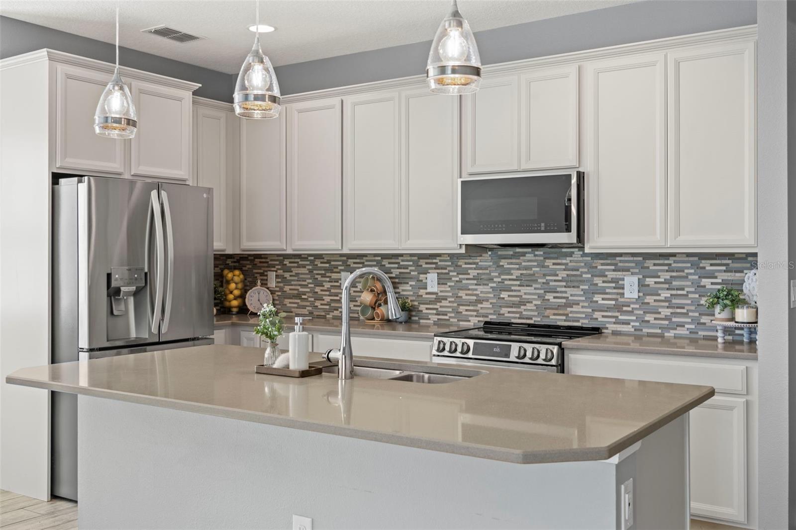 SUMMERVIEW/WOLF CRK RDG PH 2B- - Residential