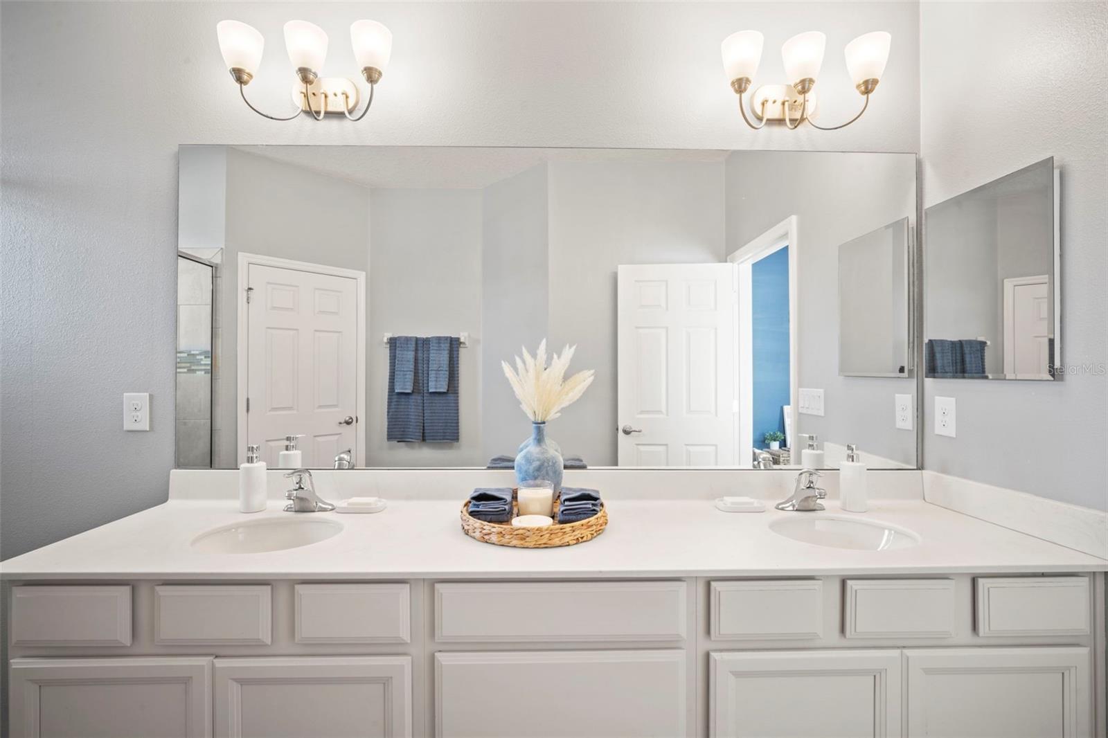 SUMMERVIEW/WOLF CRK RDG PH 2B- - Residential