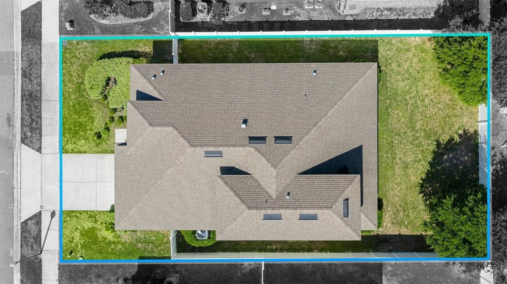 Photo of 3261 Bethpage Loop, Mount Dora, FL 32757 (MLS # O6400008)