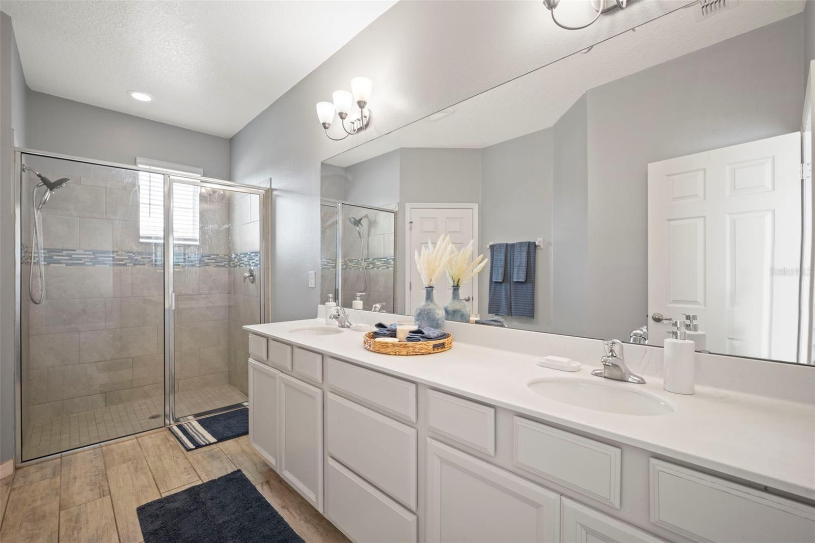 SUMMERVIEW/WOLF CRK RDG PH 2B- - Residential