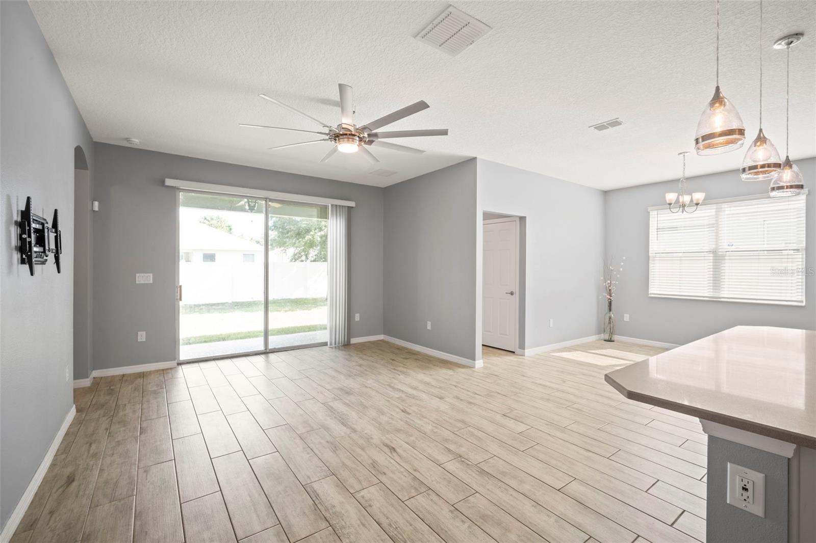 SUMMERVIEW/WOLF CRK RDG PH 2B- - Residential