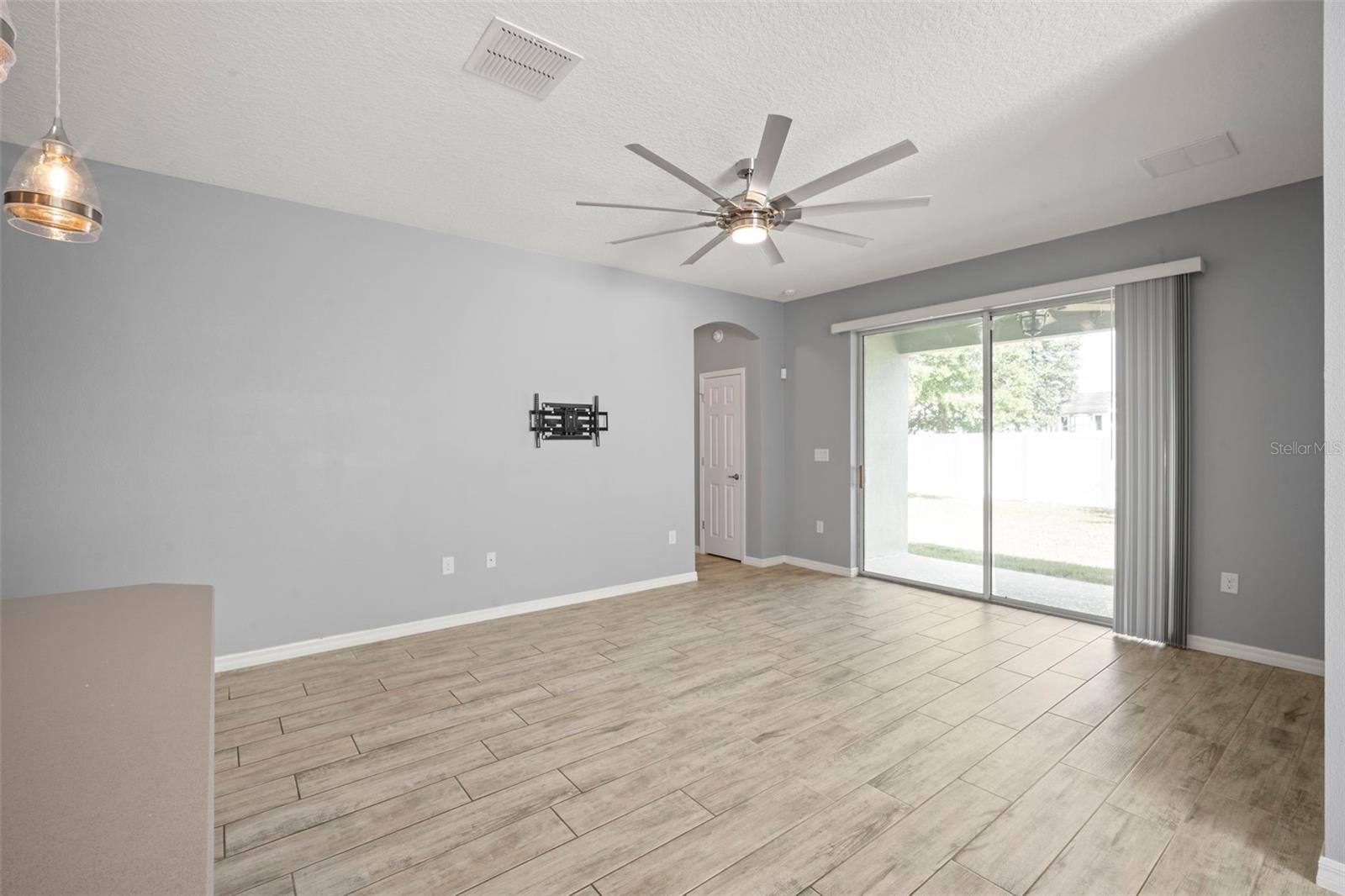 SUMMERVIEW/WOLF CRK RDG PH 2B- - Residential