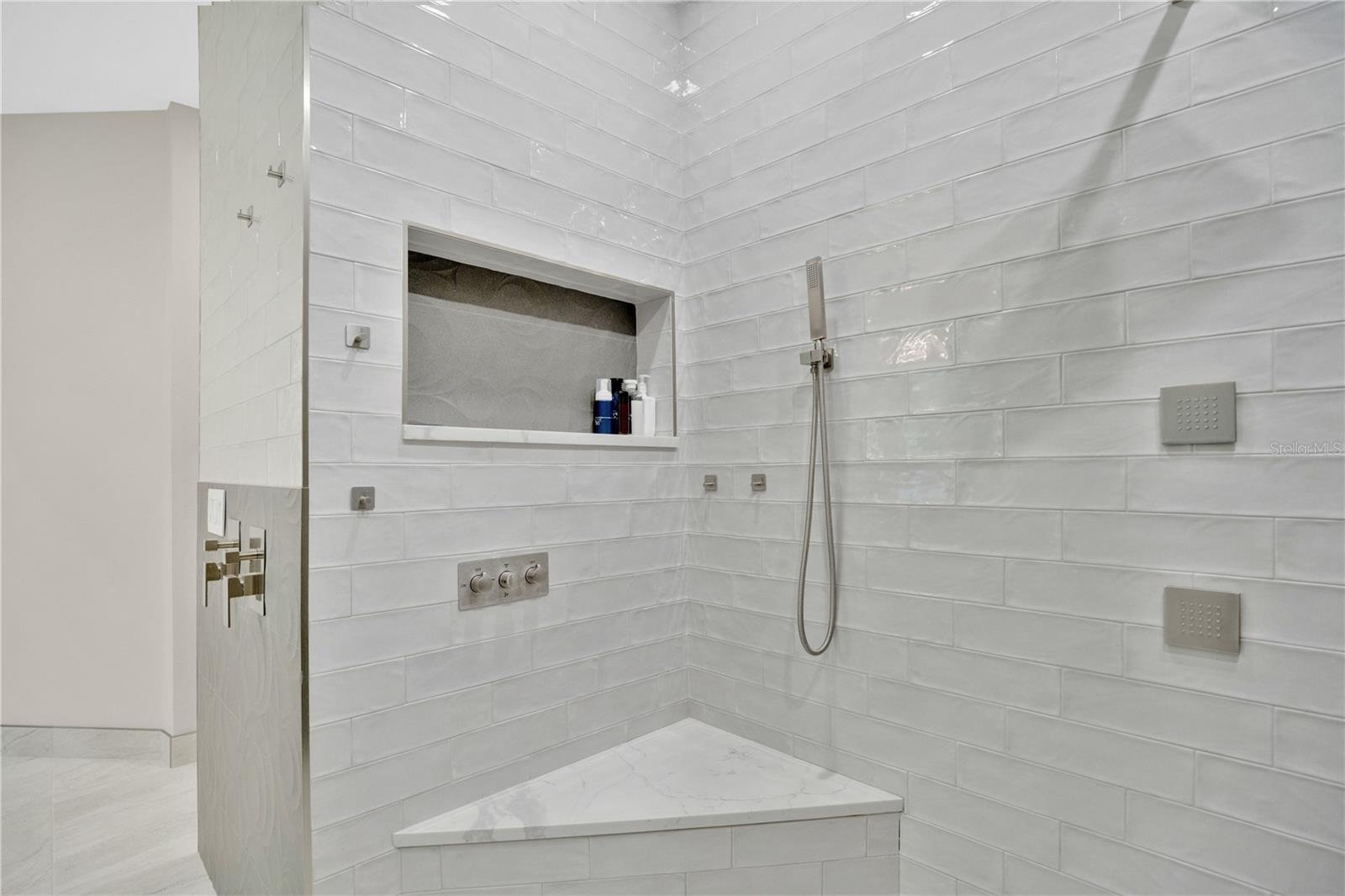HUNTINGTON POINTE PH 2 - Residential