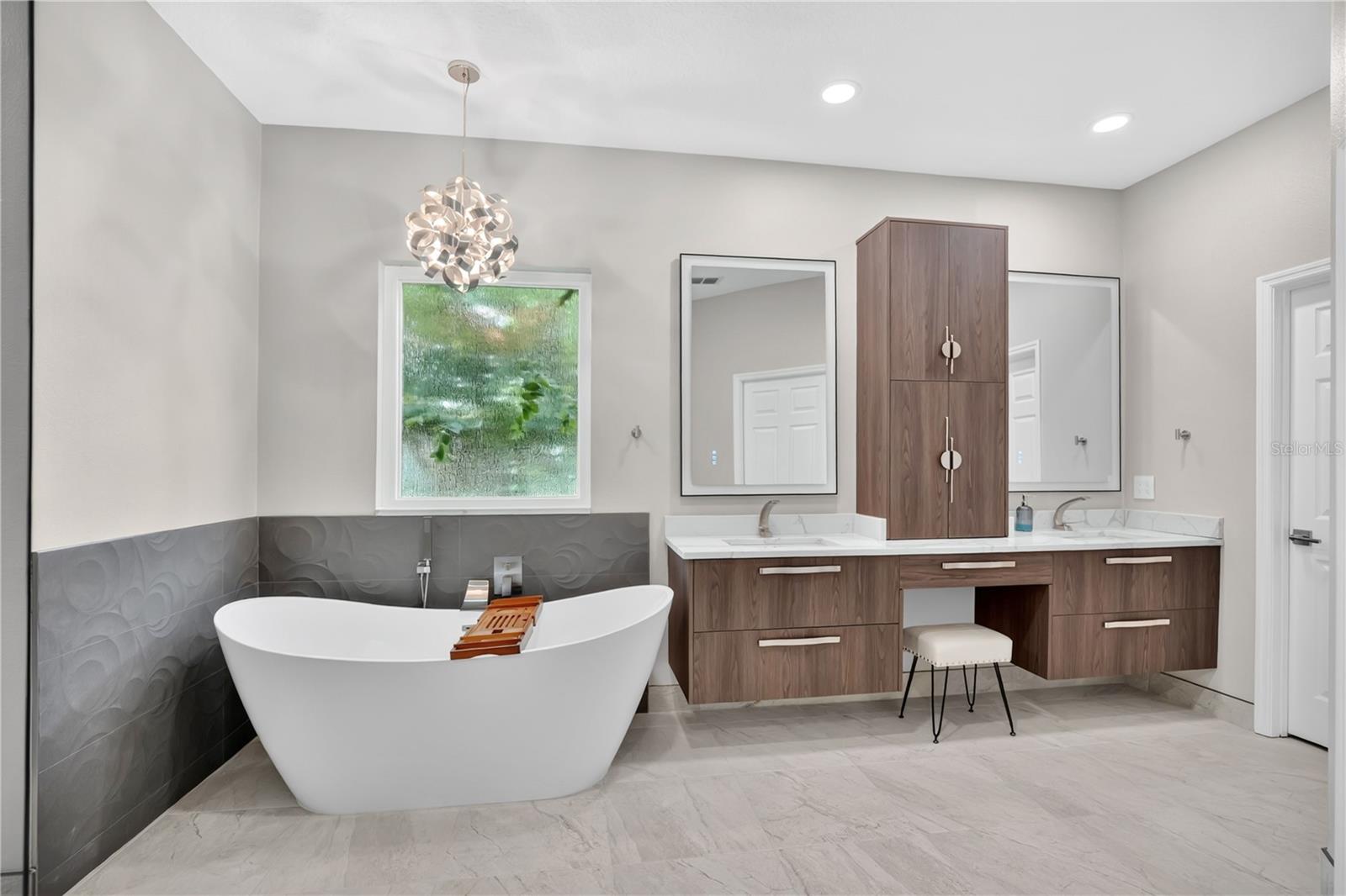 HUNTINGTON POINTE PH 2 - Residential