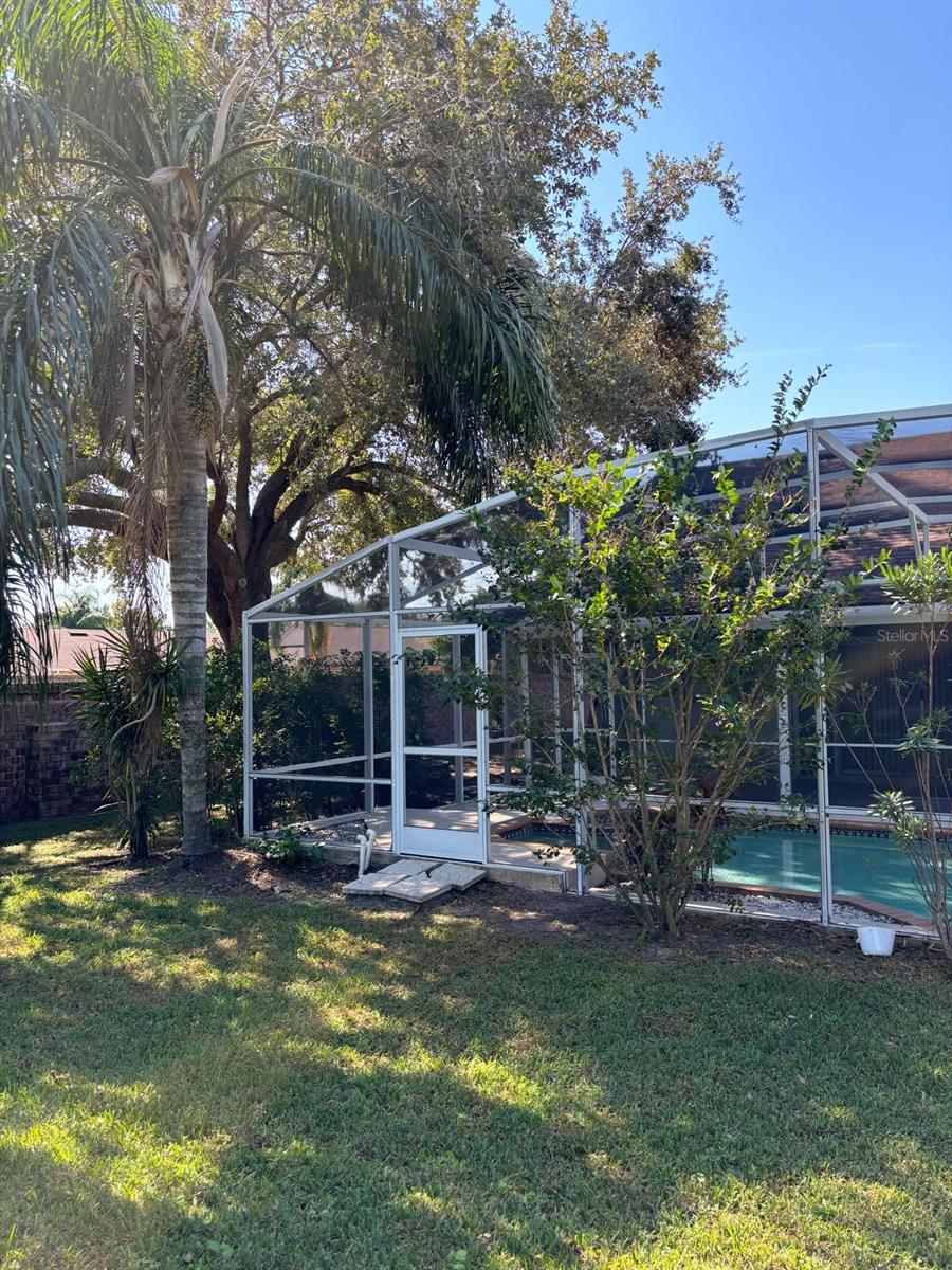 HUNTERS CREEK TR 140 PH 01 - Residential Lease