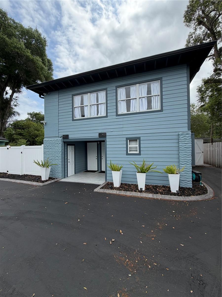 1423 ASHER LANE A