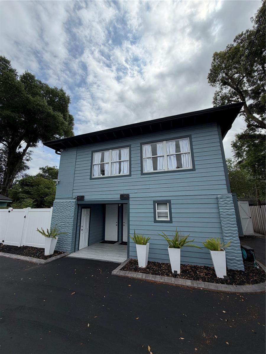 1423 ASHER LANE A