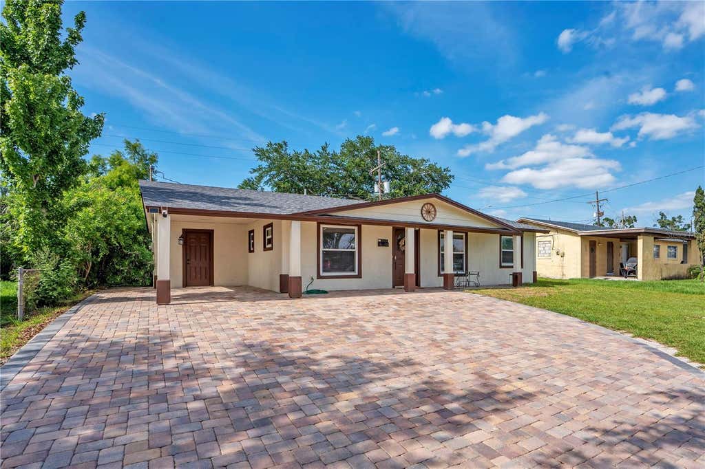 Photo of 4325 Cassius Street, Orlando, FL 32811 (MLS # O6430573)