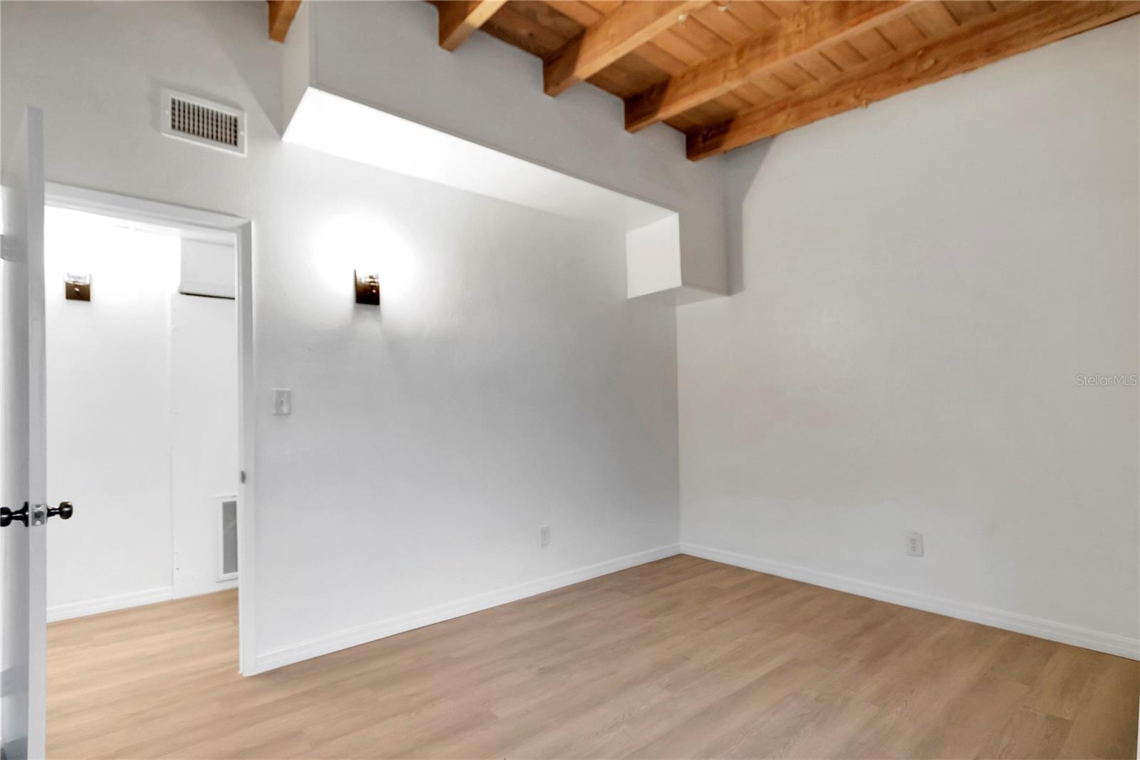 WEST LAKE PARK SUB - Residential