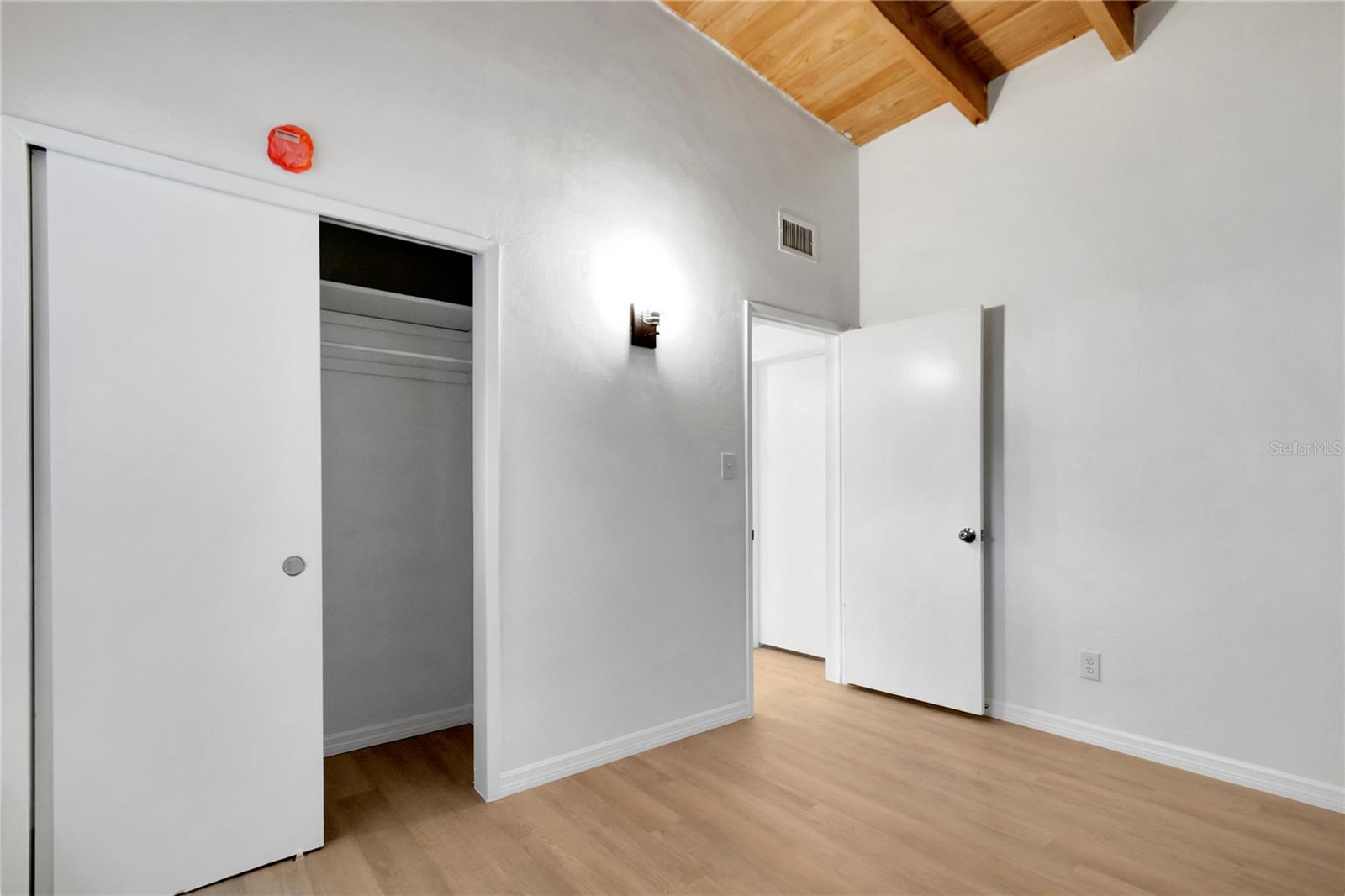 WEST LAKE PARK SUB - Residential