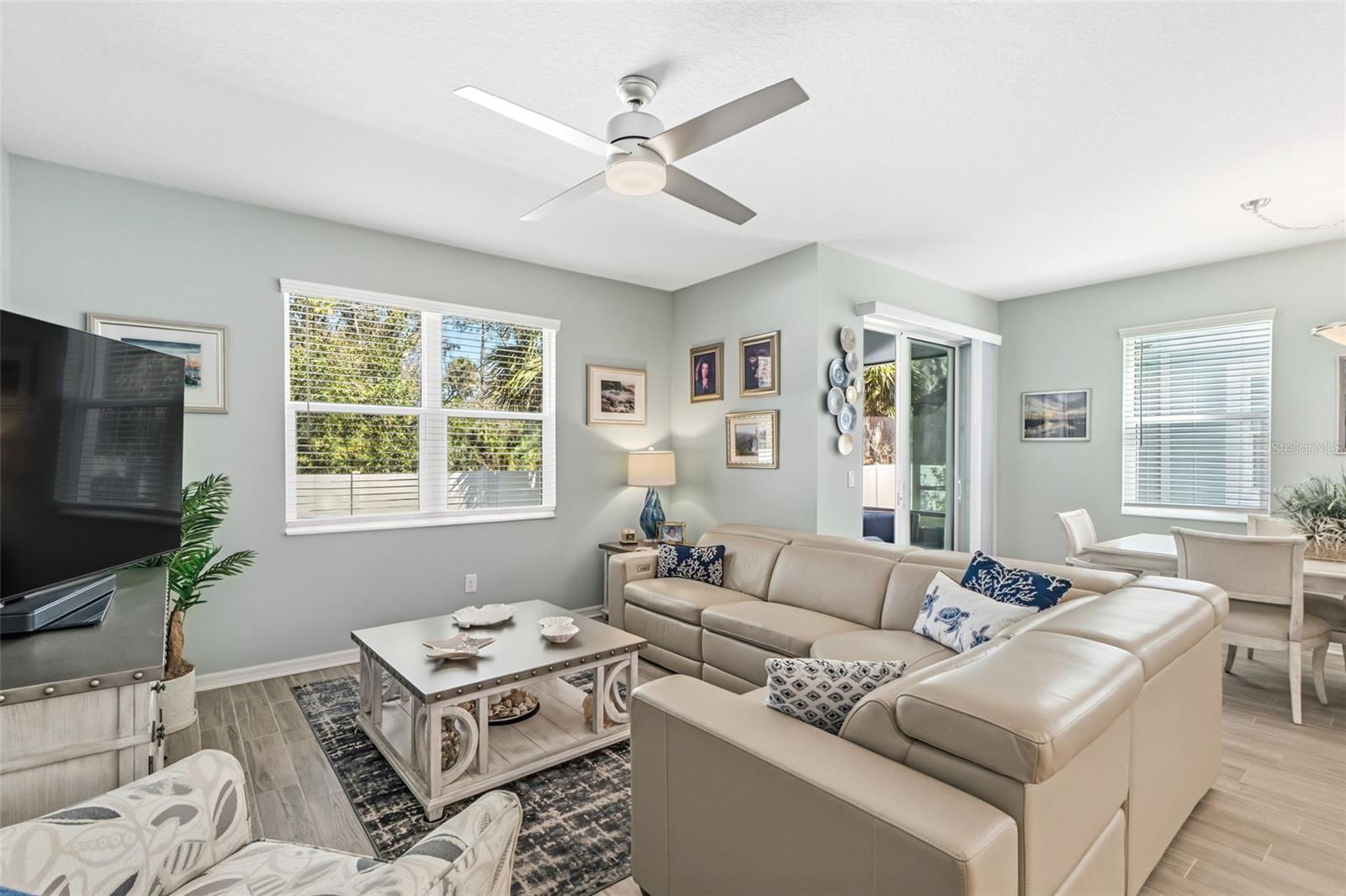 SIENNA PARK TWNHMS/UNIVERSITY - Residential