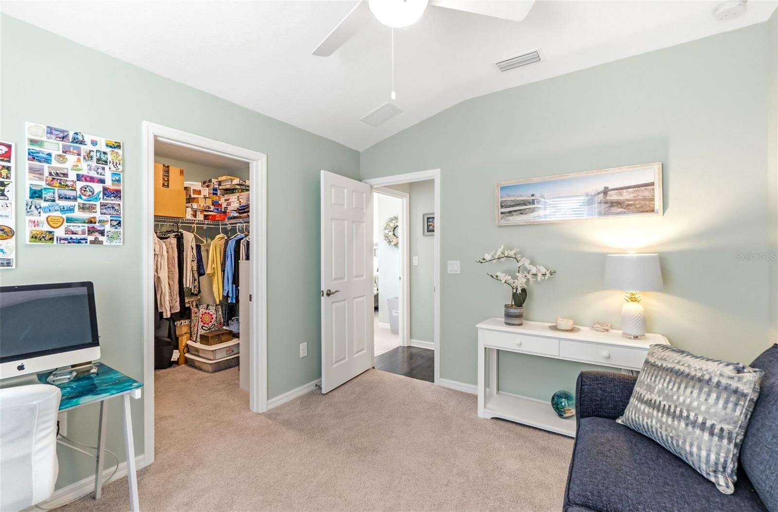 SIENNA PARK TWNHMS/UNIVERSITY - Residential