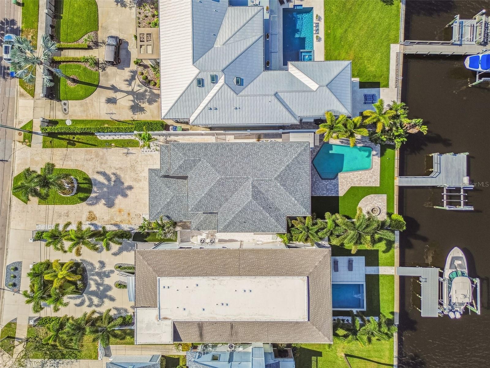 DAVIS ISLANDS - Residential Lease