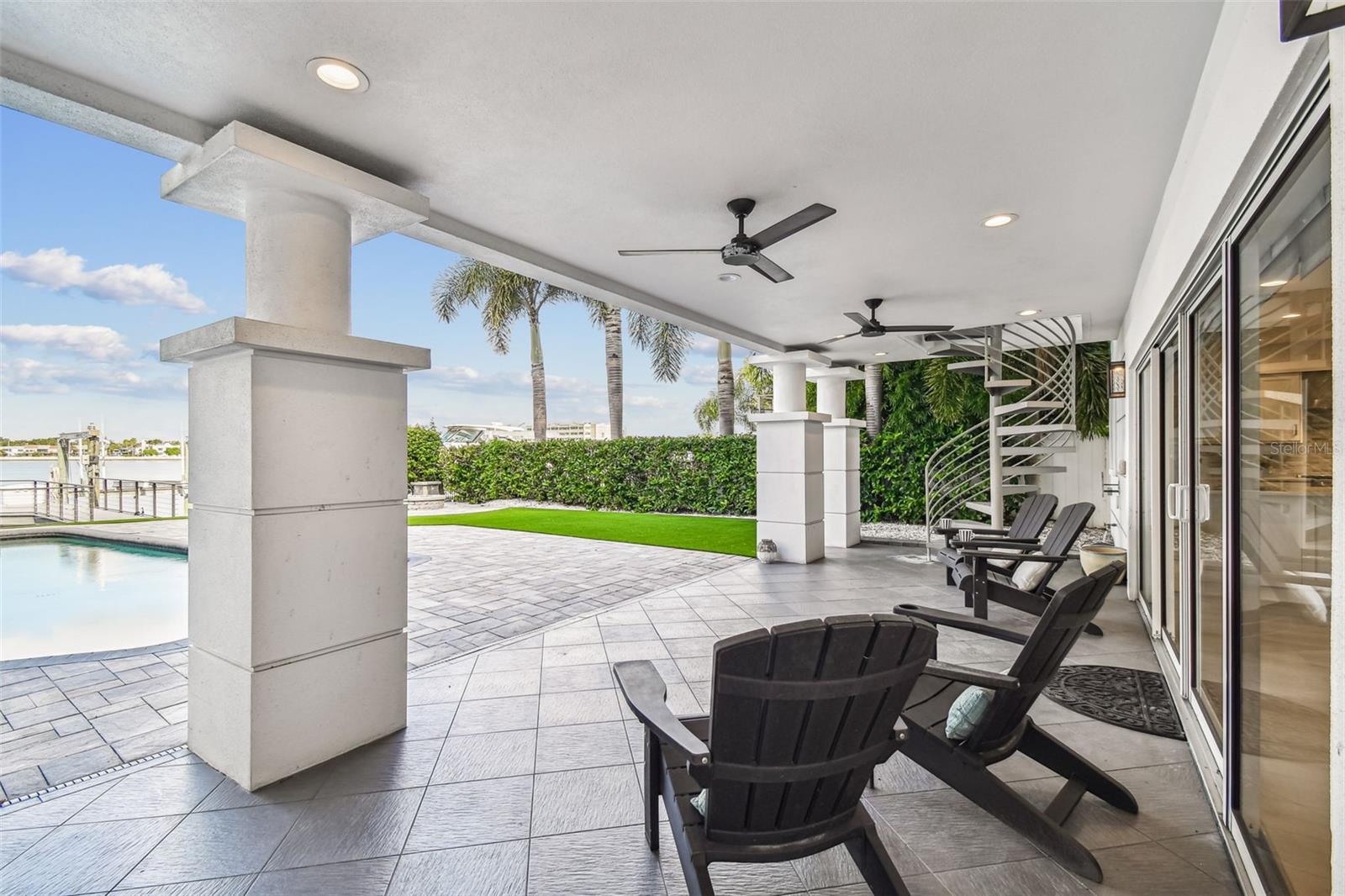 DAVIS ISLANDS - Residential Lease