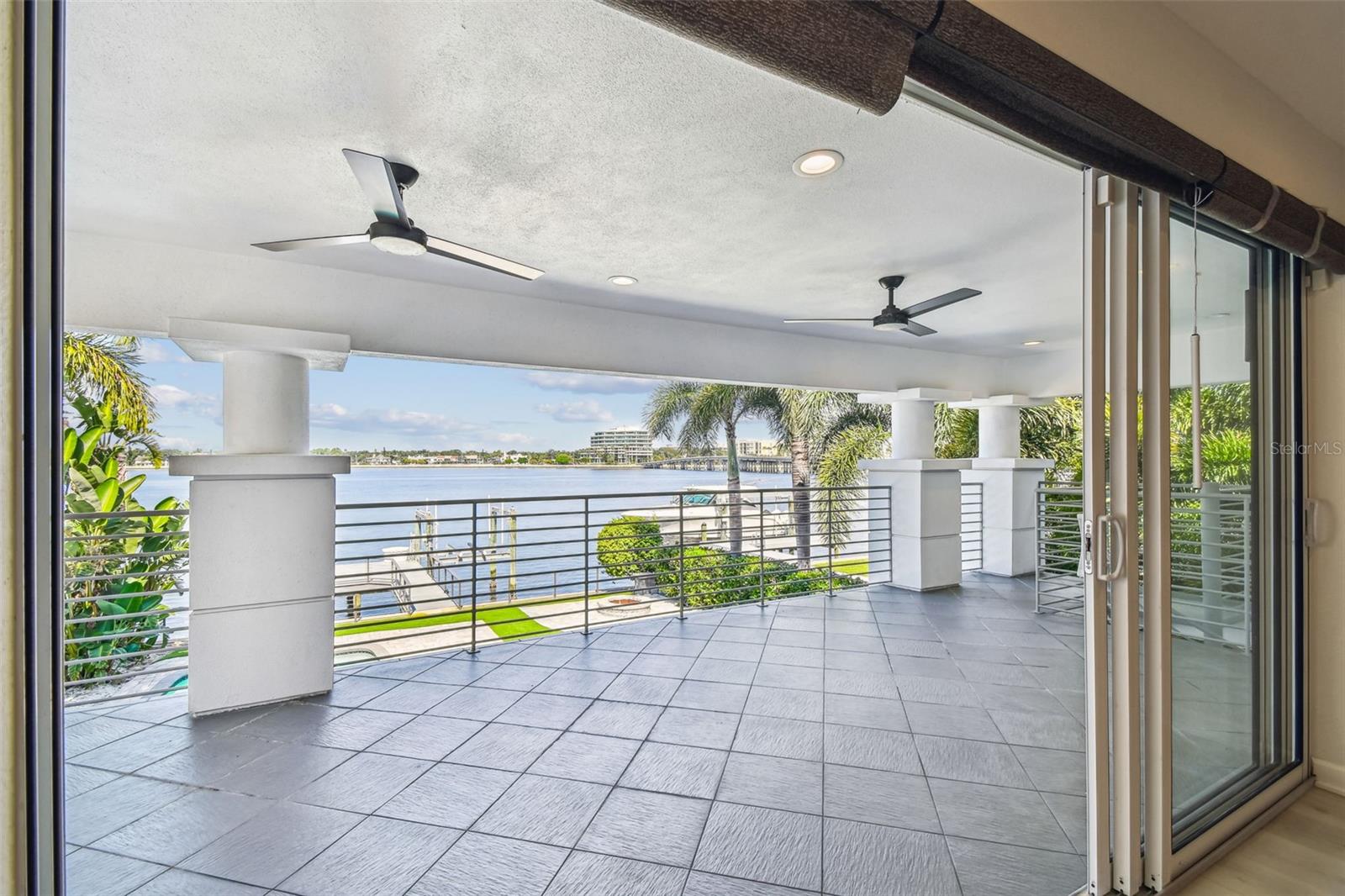 DAVIS ISLANDS - Residential Lease