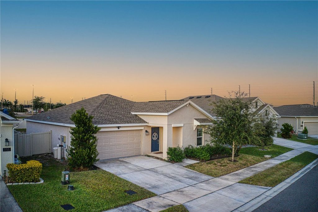 Photo of 1159 Pomelo Street, Davenport, FL 33837 (MLS # O6356534)