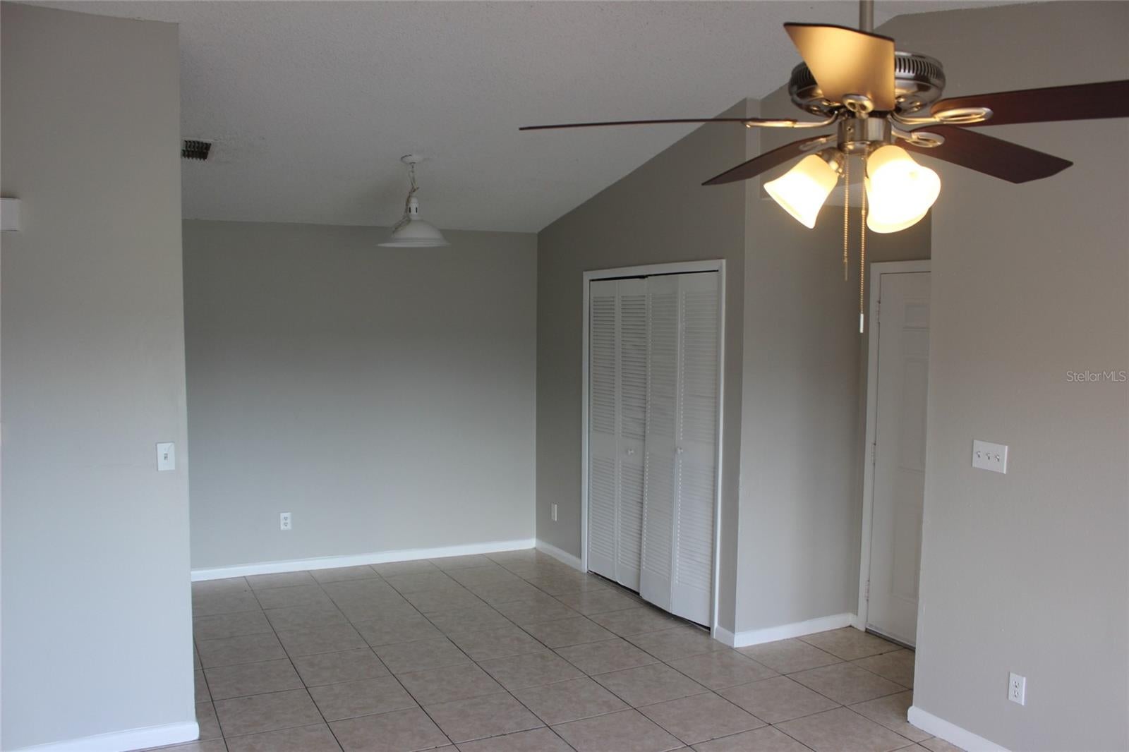5231 VIA HACIENDA CIRCLE B218