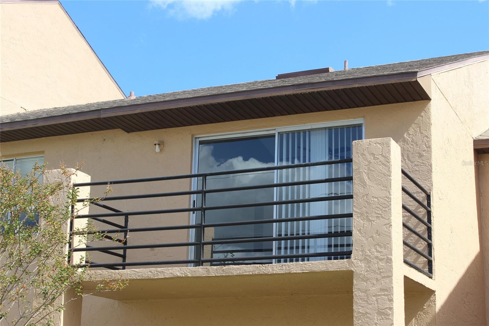 5231 VIA HACIENDA CIRCLE B218
