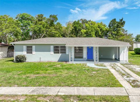 Photo of 1509 Sunbird Terrace, Deltona, FL 32725 (MLS # S5148035)