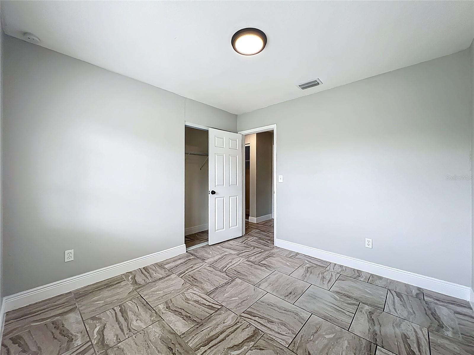 DELTONA LAKES UNIT 03 - Residential