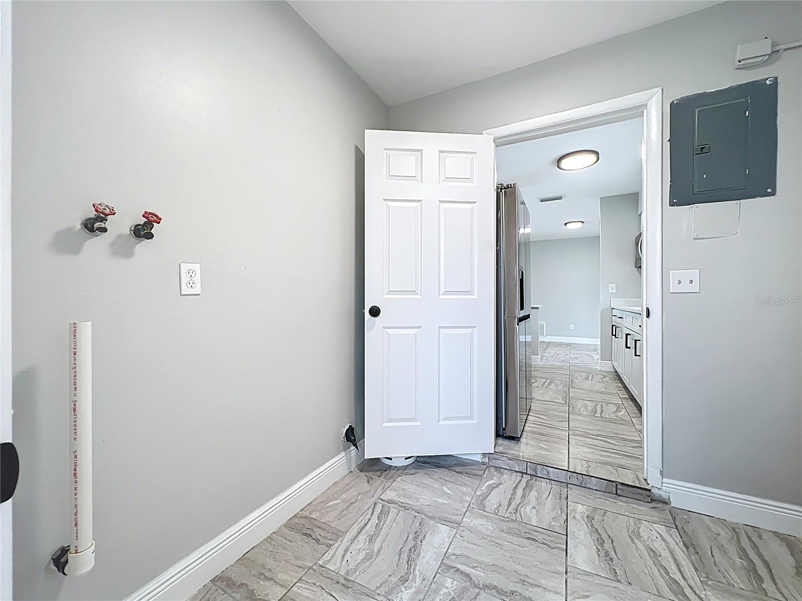 DELTONA LAKES UNIT 03 - Residential