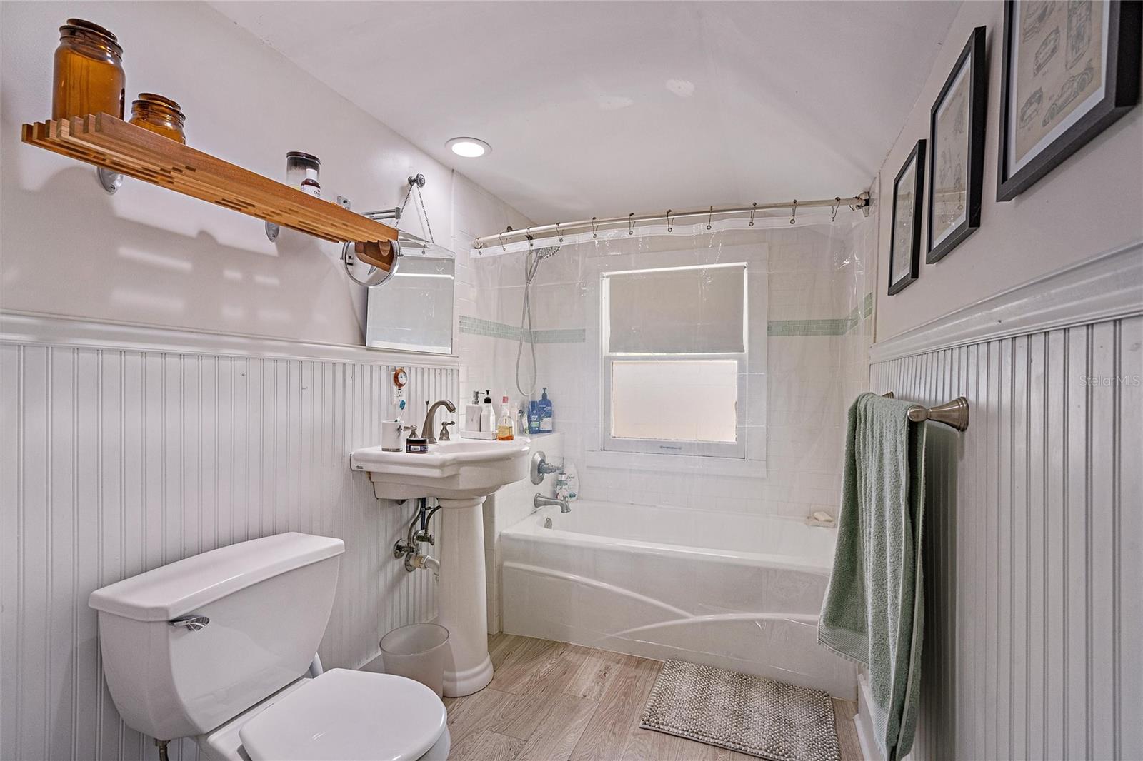 SNELL & HAMLETTS NORTH SHORE ADD - Residential Income