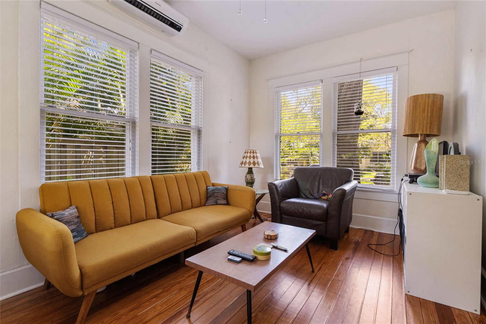 SNELL & HAMLETTS NORTH SHORE ADD - Residential Income