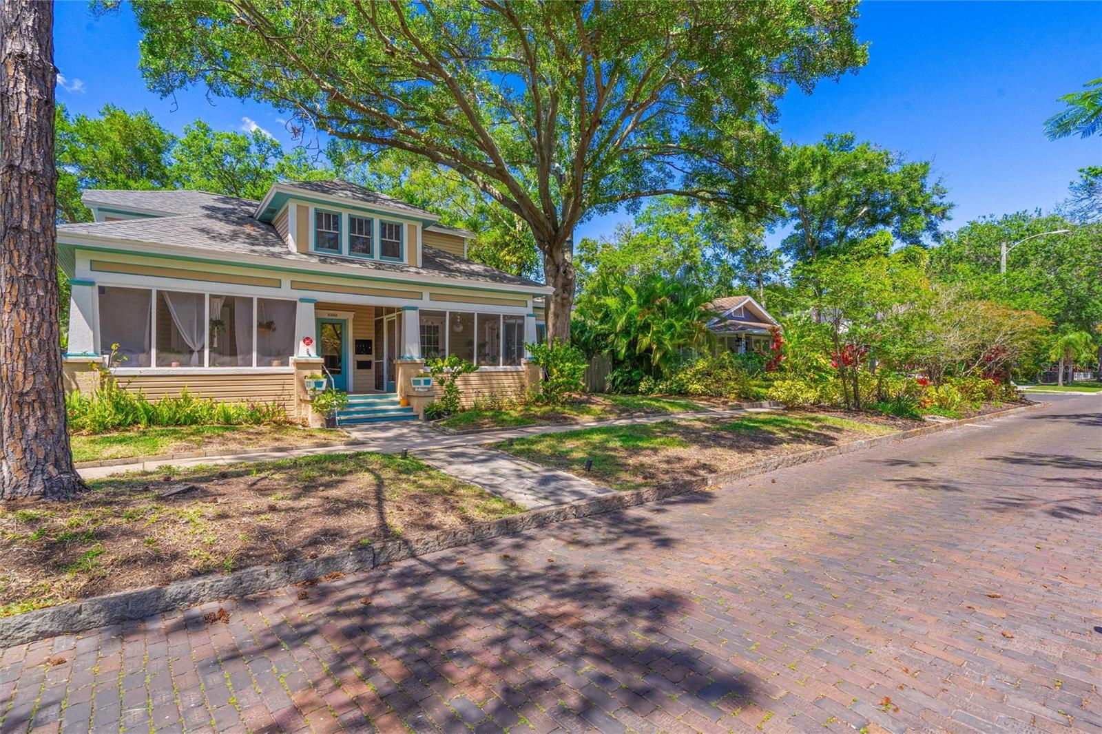 SNELL & HAMLETTS NORTH SHORE ADD - Residential Income