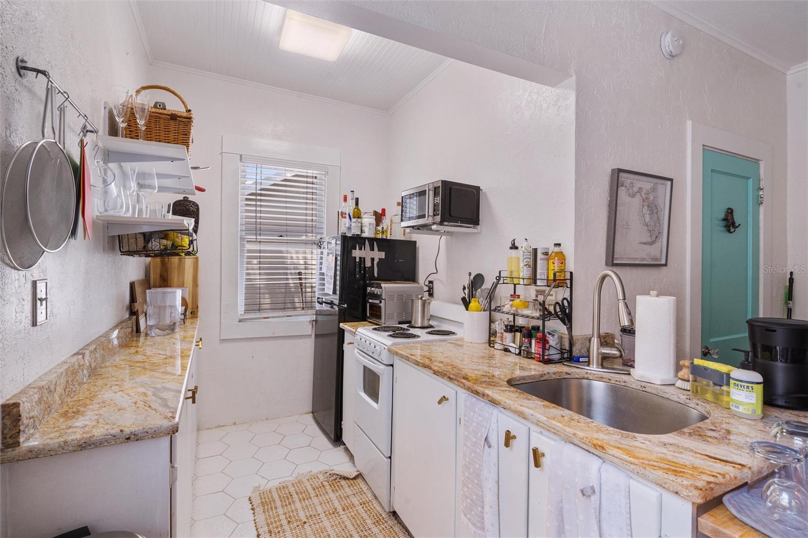 SNELL & HAMLETTS NORTH SHORE ADD - Residential Income