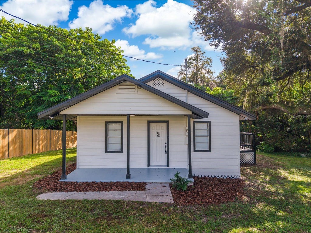 Photo of 13 N Van Buren Avenue, Orlando, FL 32811 (MLS # S5158897)