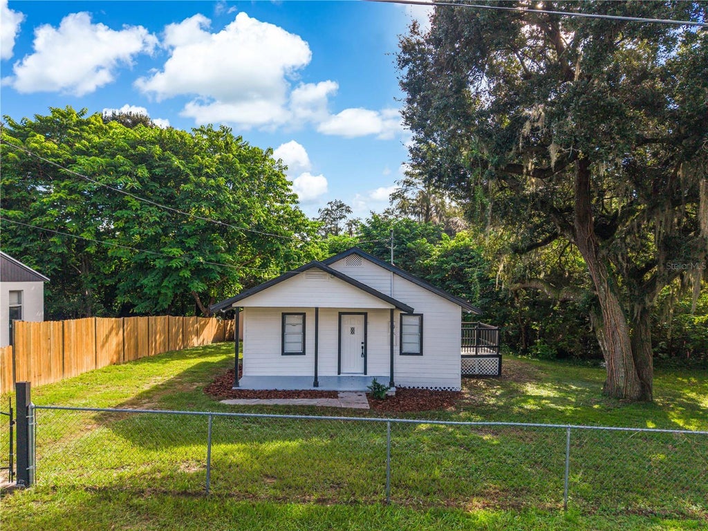 Photo of 13 N Van Buren Avenue, Orlando, FL 32811 (MLS # S5158897)