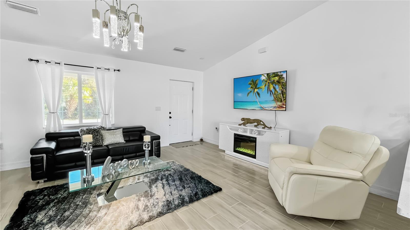 2325 HANFORD LANE