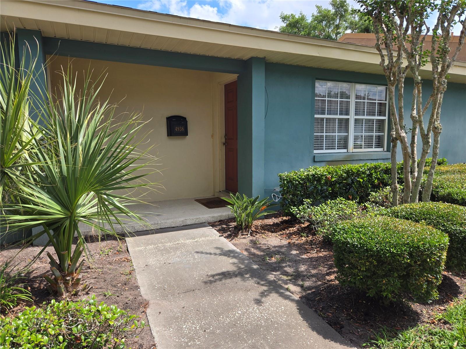 Location! Location! Location! This 1 BEDROOM, 1 BATHROOM, beautifully maintained condo offers an ideal living space and an open floor plan perfect for relaxation. Located just minutes from Full Sail University, the University of Central Florida, supermarkets, dining and more.
Residents can enjoy access to the COMMUNITY POOL & CLUBHOUSE. Best of all, it is a one-story unit with no neighbors above. Washer and dryer inside the unit. New roof installed in 2022. Don't miss out — schedule your showing today!