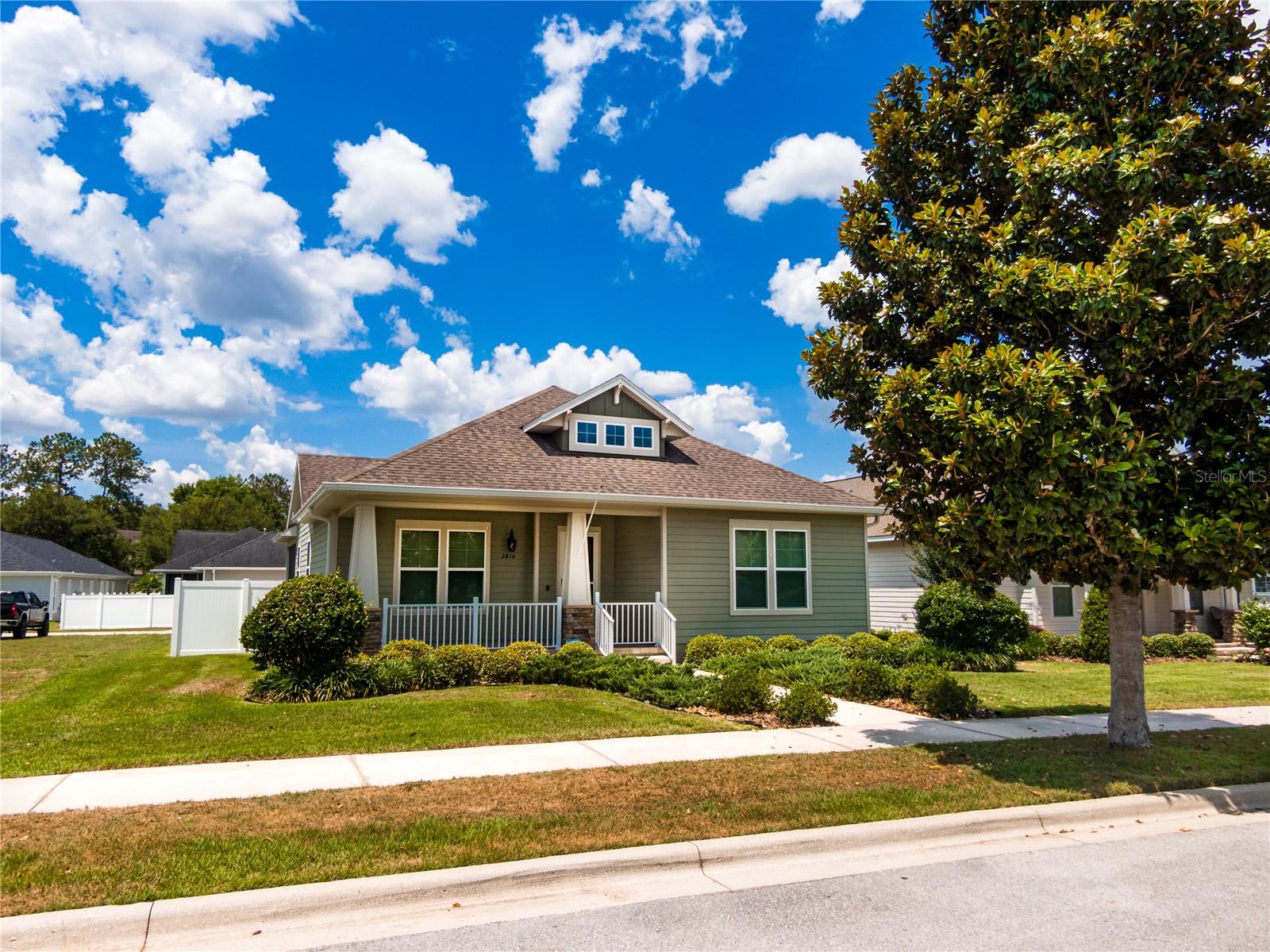 WOODFIELD CROSSING - Residential