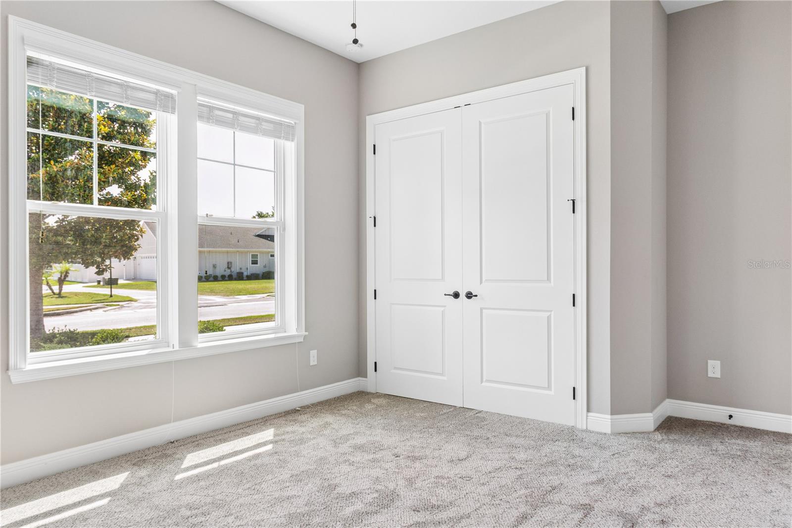 WOODFIELD CROSSING - Residential