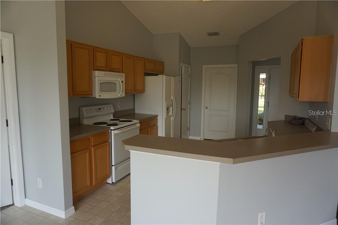 HIGHLAND OAKS PH I - Residential Lease