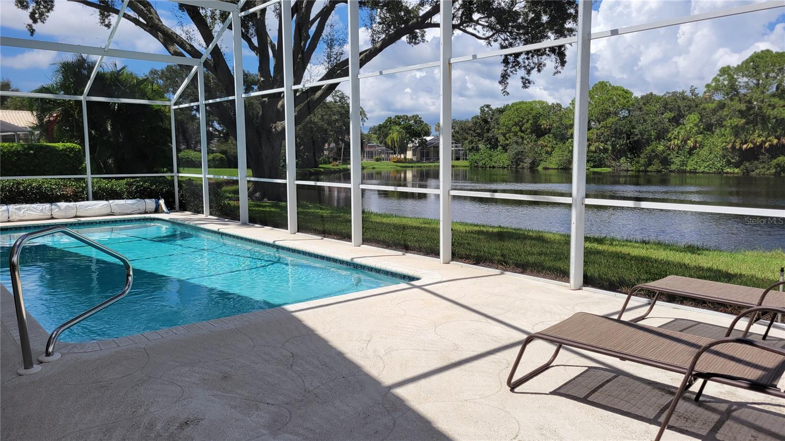 FAIRWAY LAKES AT PALM AIRE - Residential Lease