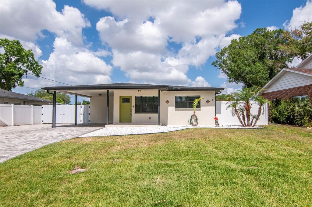 Photo of 1713 W Saint Isabel Street, Tampa, FL 33607 (MLS # TB8510576)