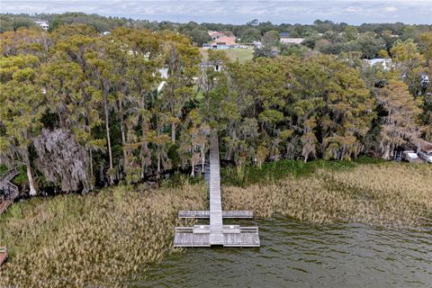 A home in EUSTIS