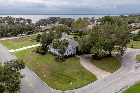 A home in EUSTIS