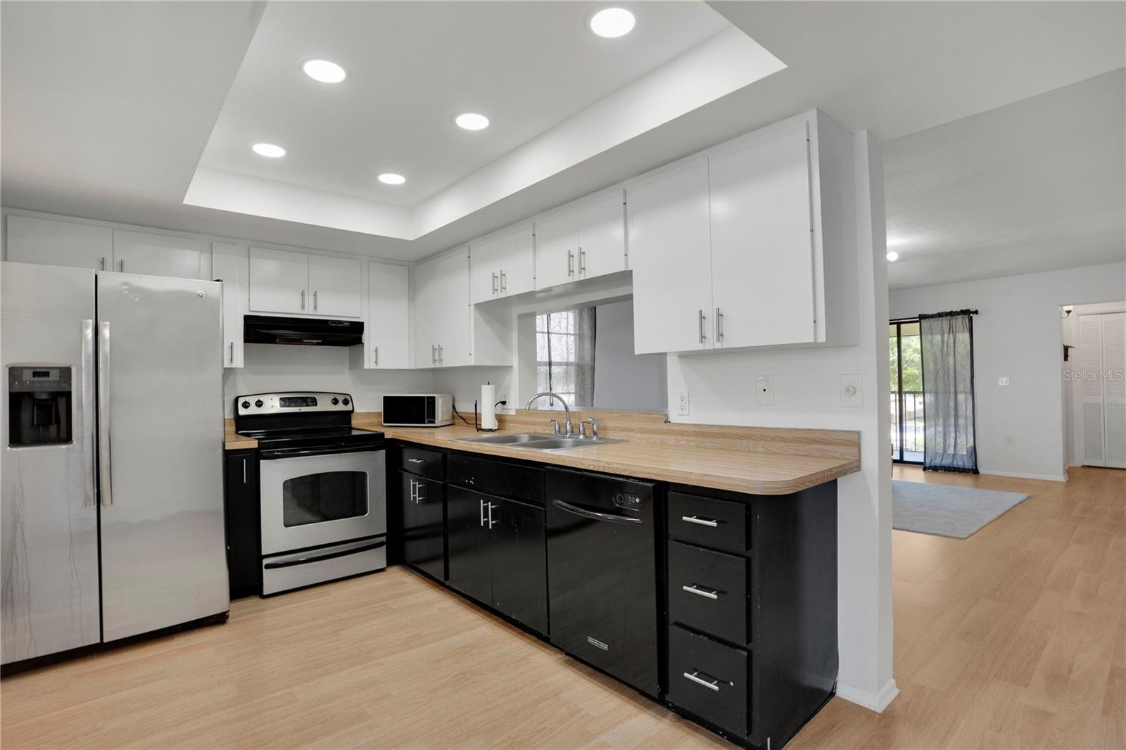 VILLAGE OF BAYSHORE GARDENS - Residential Lease