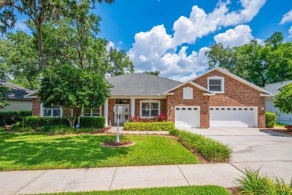 Photo of 2221 Valrico Forest Drive, Valrico, FL 33594 (MLS # TB8502851)