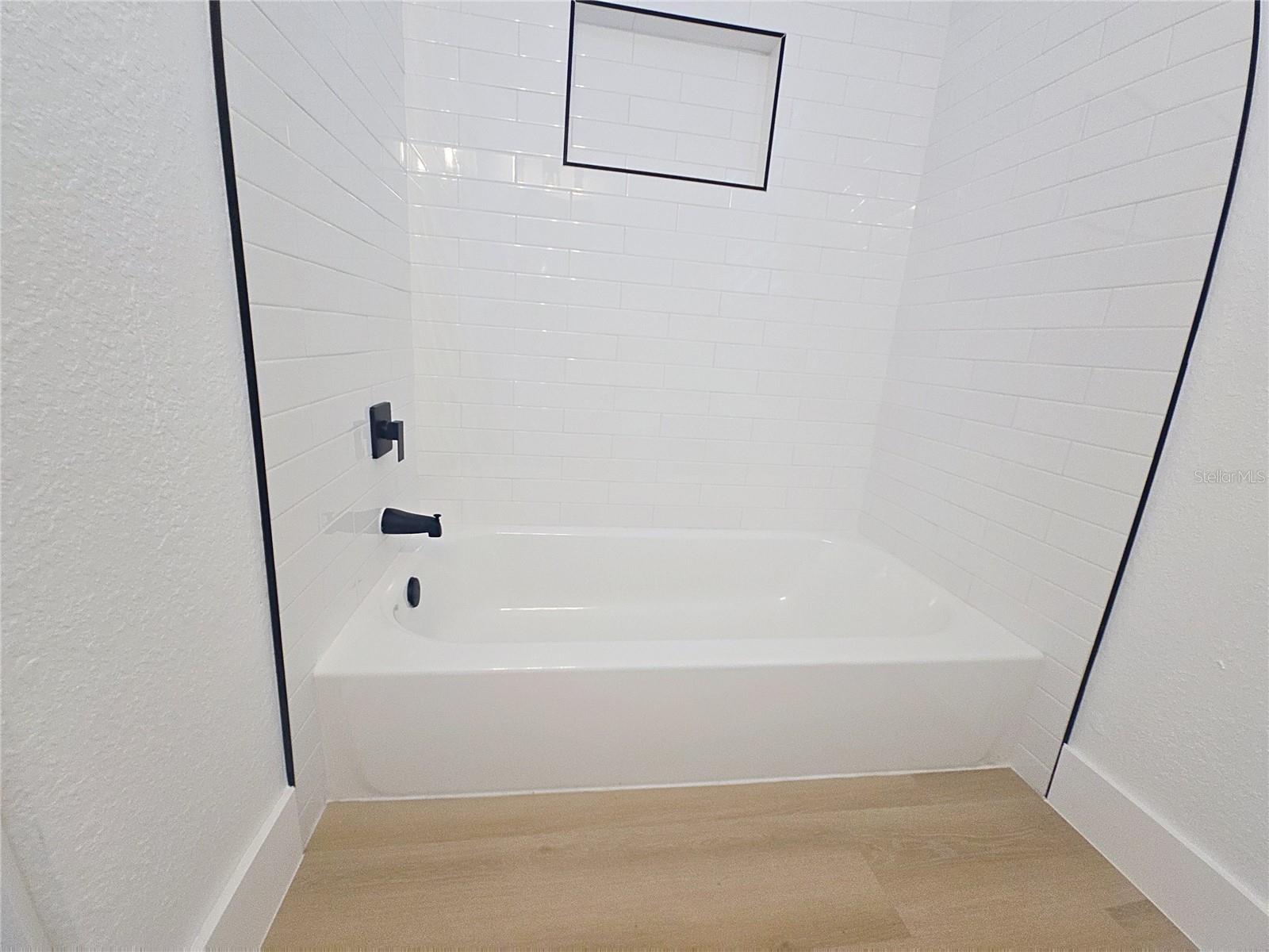 ORANGEWOOD - Residential