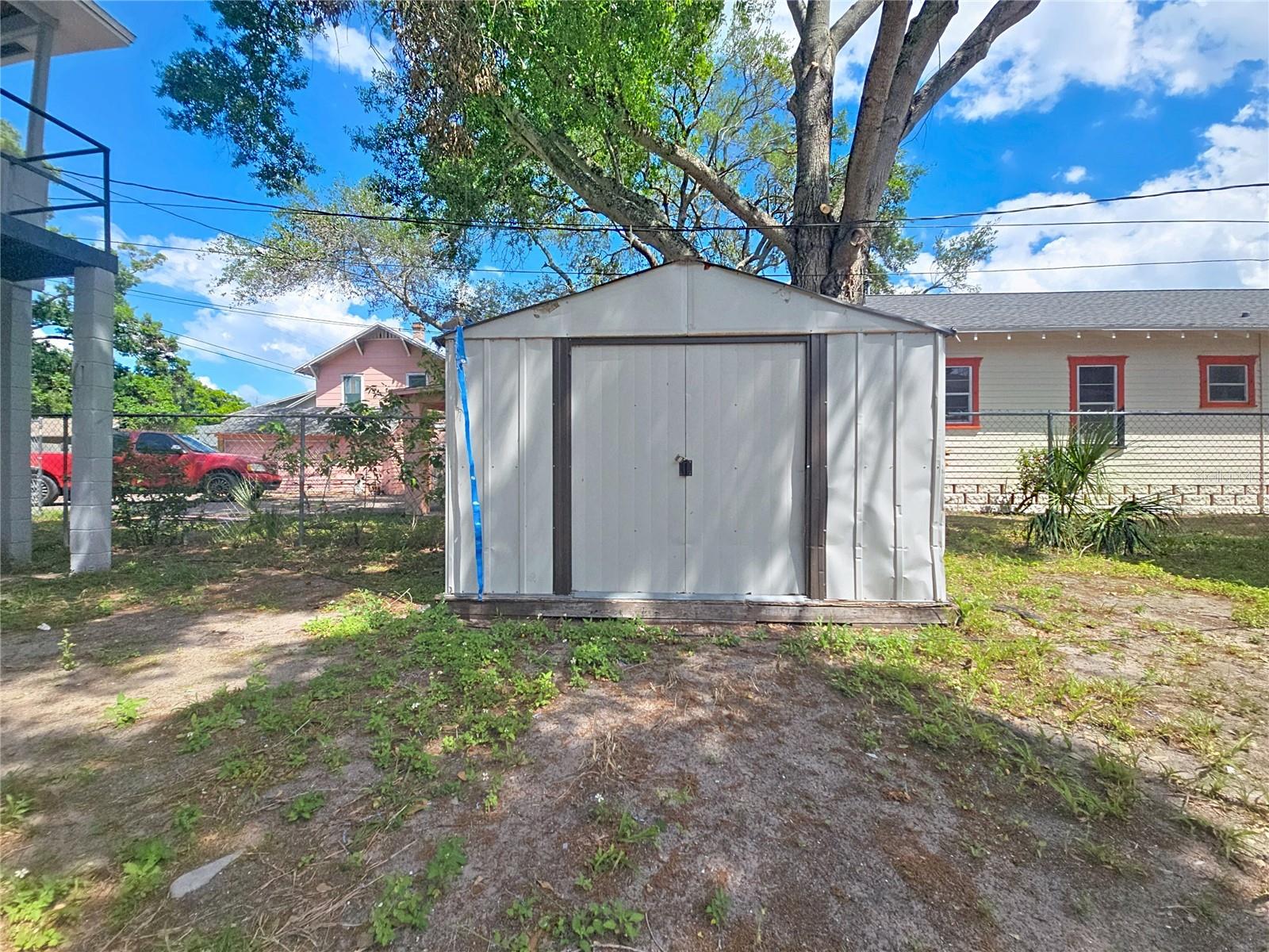 ORANGEWOOD - Residential