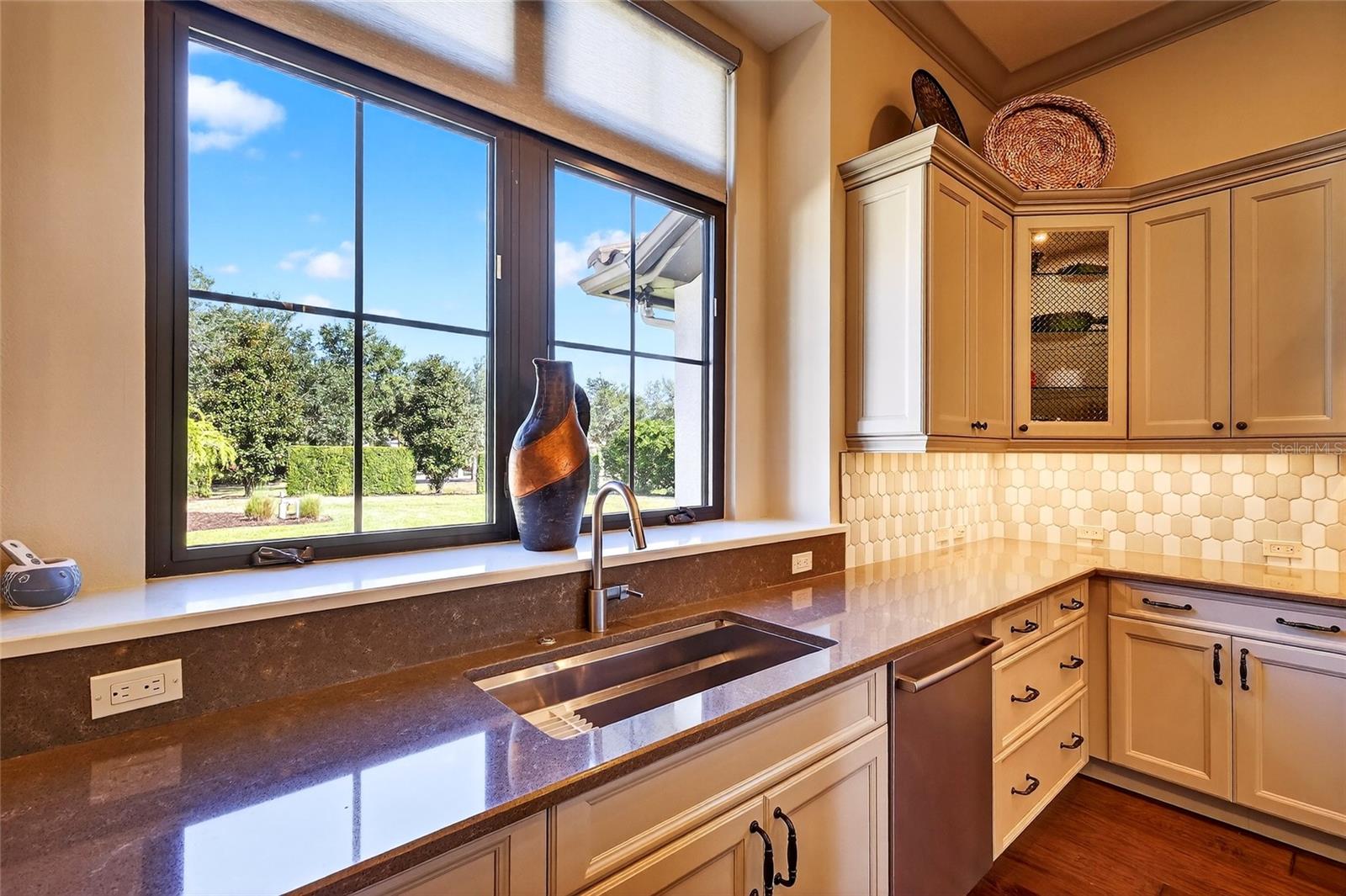 CONCESSION - Residential