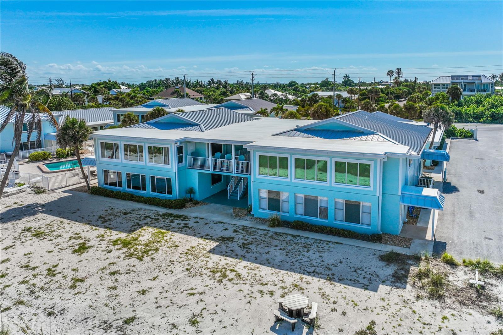 320 GULF BOULEVARD 3B