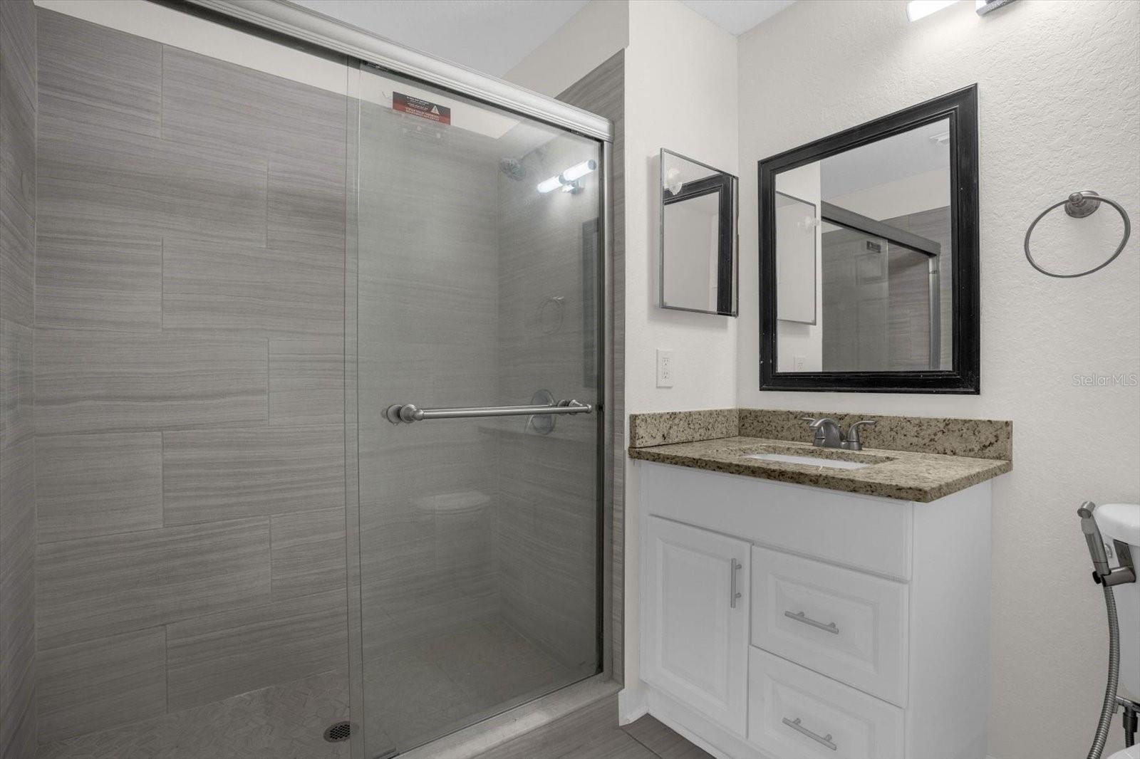 SAND LAKE PRIVATE RESIDENCES BLD - Residential