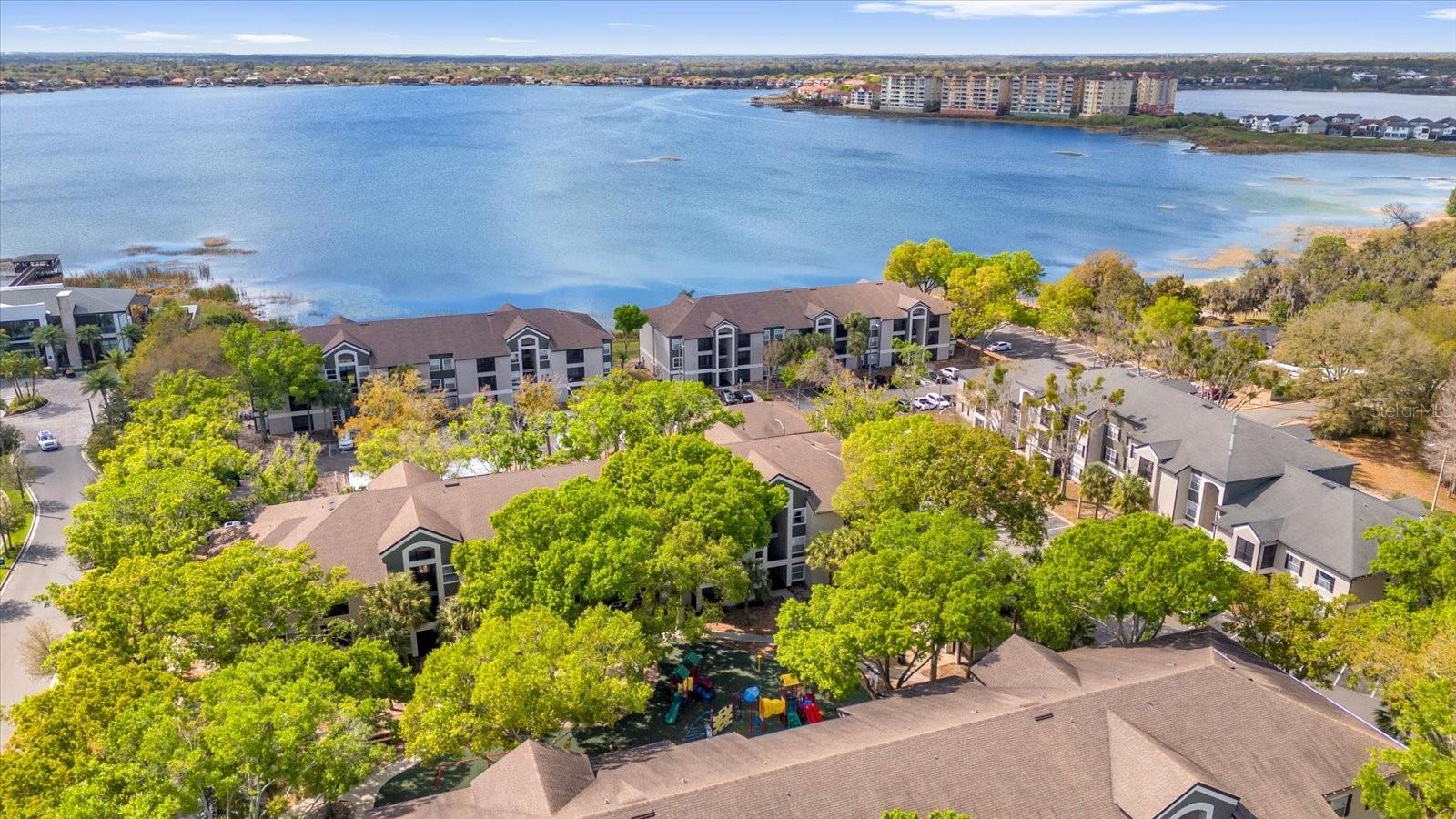 SAND LAKE PRIVATE RESIDENCES BLD - Residential