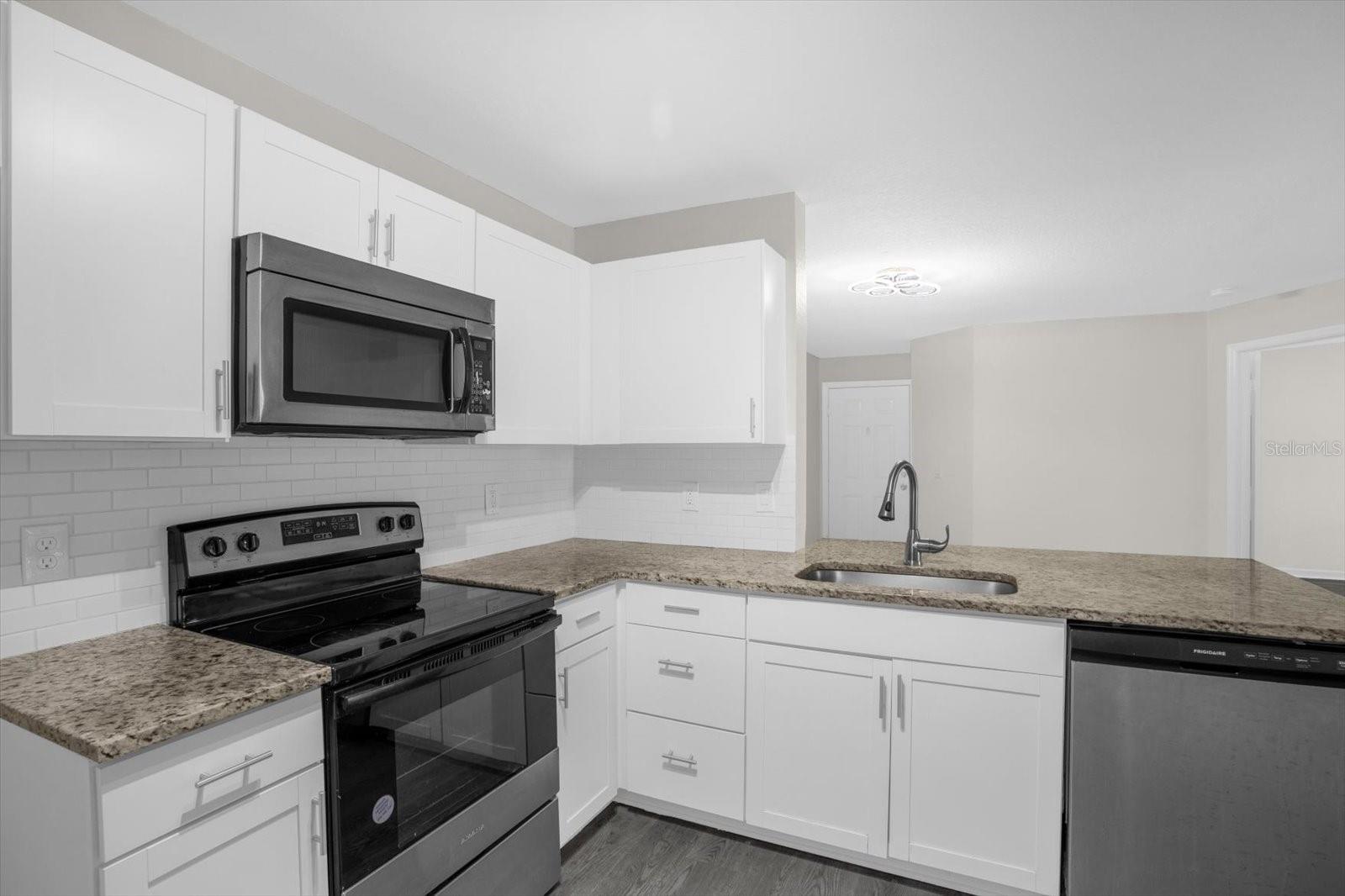 SAND LAKE PRIVATE RESIDENCES BLD - Residential